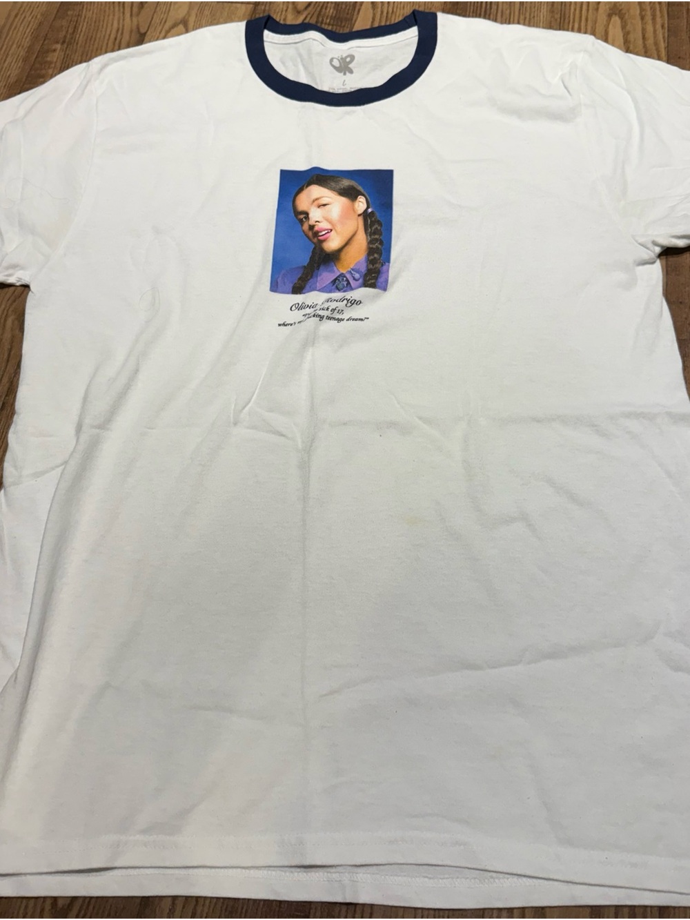Olivia Rodrigo sour tour t shirt